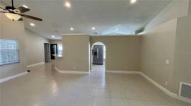 14 Pied Ct, 3, 2